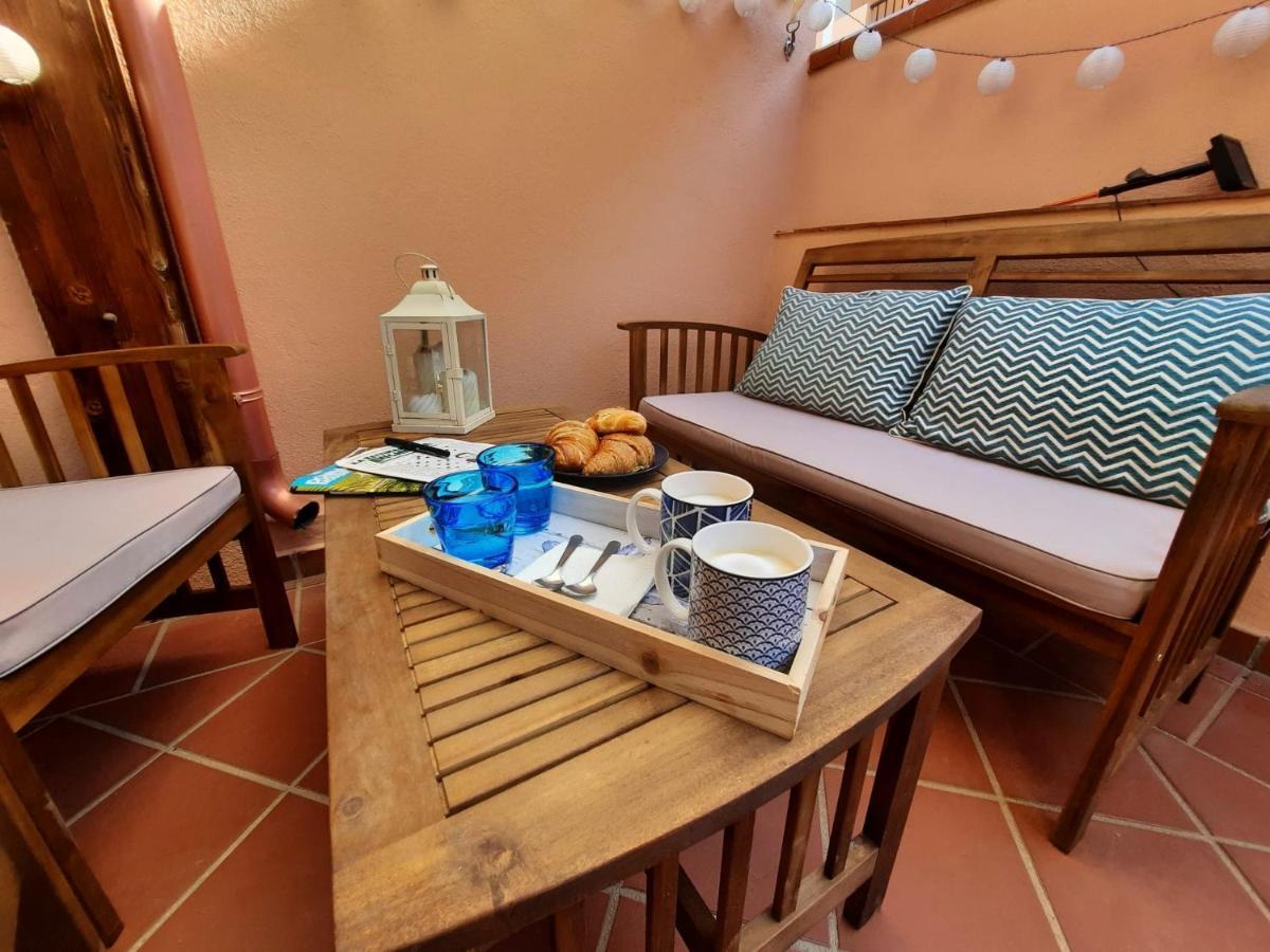 ヴィッラシミーウス Casa Vittoriaヴィラ エクステリア 写真