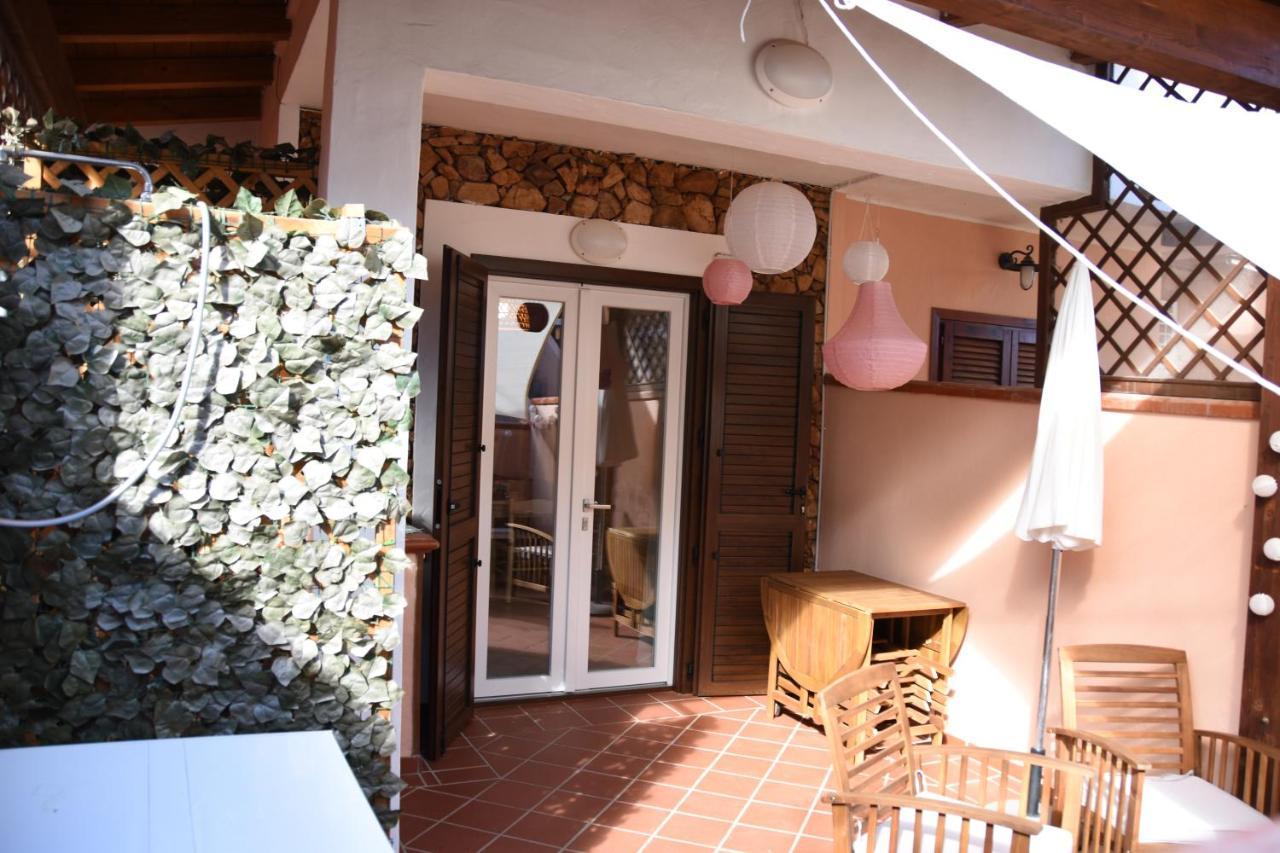 ヴィッラシミーウス Casa Vittoriaヴィラ エクステリア 写真